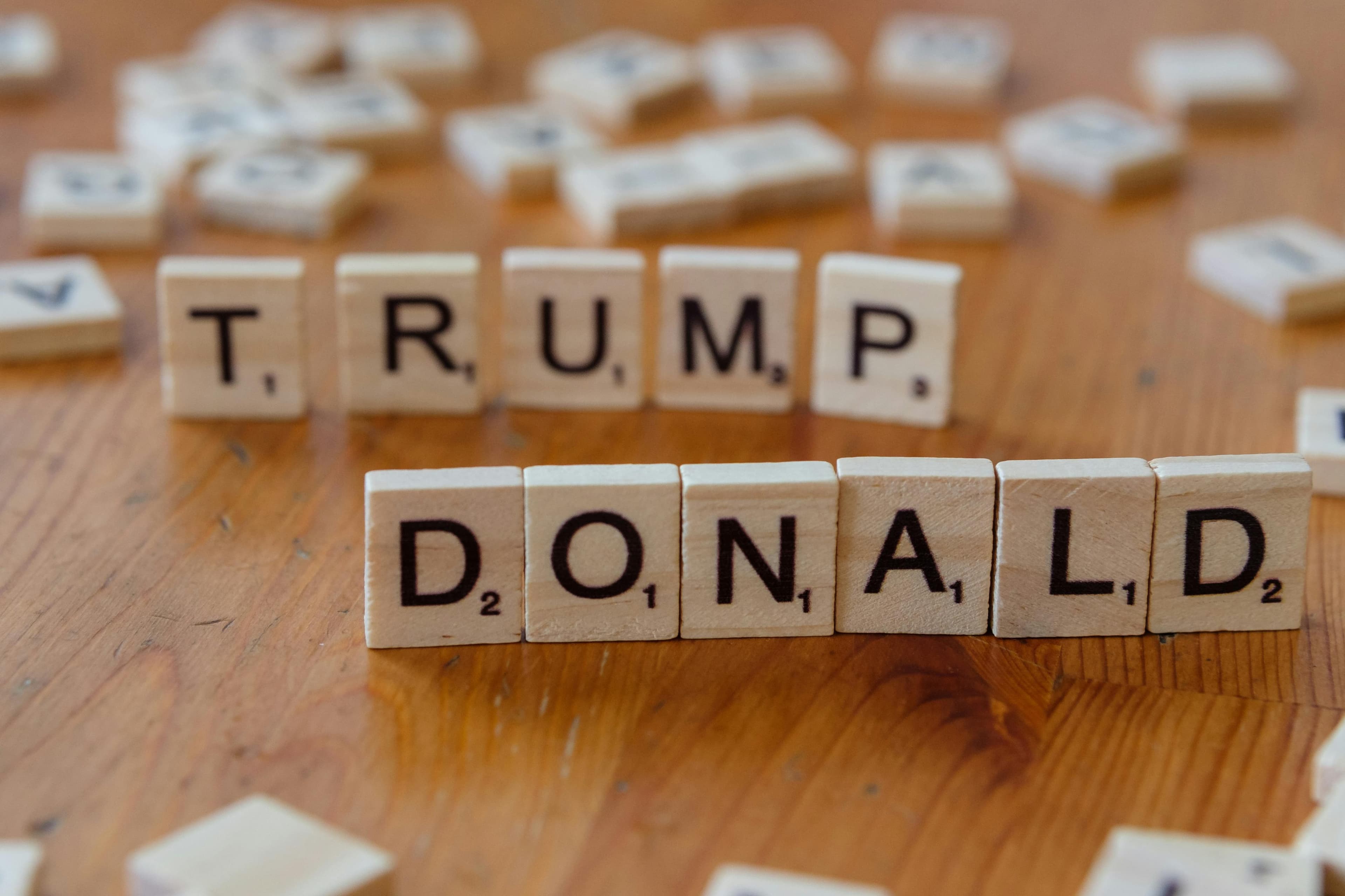Rui Costa critica Tarcísio por apoio a Trump em meio à crise